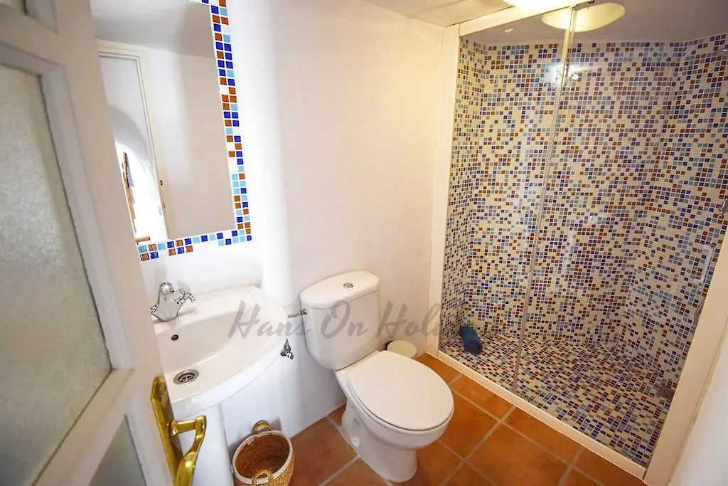 Calle Choruelo 26, Frigiliana Traditional 2 Bedroom Townhouse With Large Roof Terrace And Views Hansonholiday Rentals