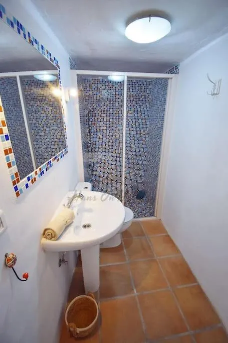 Calle Choruelo 26, Frigiliana Traditional 2 Bedroom Townhouse With Large Roof Terrace And Views Hansonholiday Rentals Holiday home